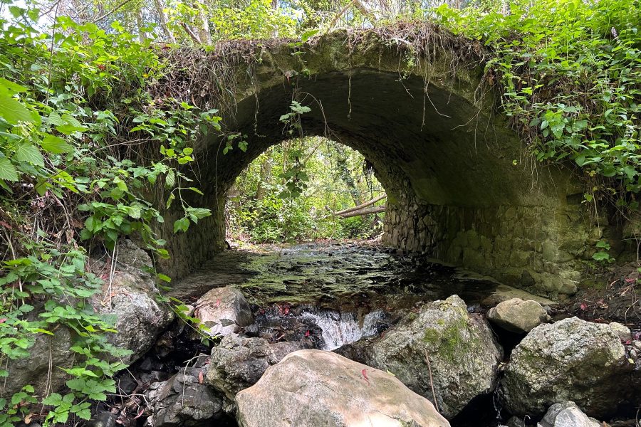Italian stone mason-built bridge